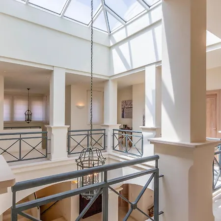 7 Bedroom Cozy In * Málaga