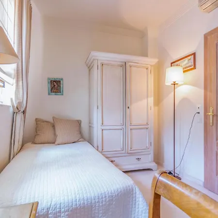 Semesterbostad 7 Bedroom Cozy In *