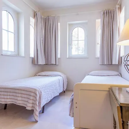 Semesterbostad 7 Bedroom Cozy In Málaga