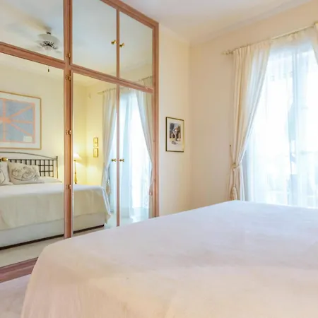 7 Bedroom Cozy In Holiday home